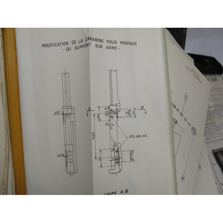 Lunette avec phare infra rouge pour carabine USM1 ou USM2  dans sa boite d'origine 