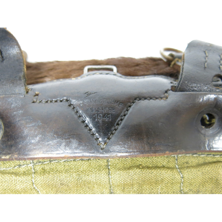 Sac a dos poil de vache Allemand daté 1941  ref  1010