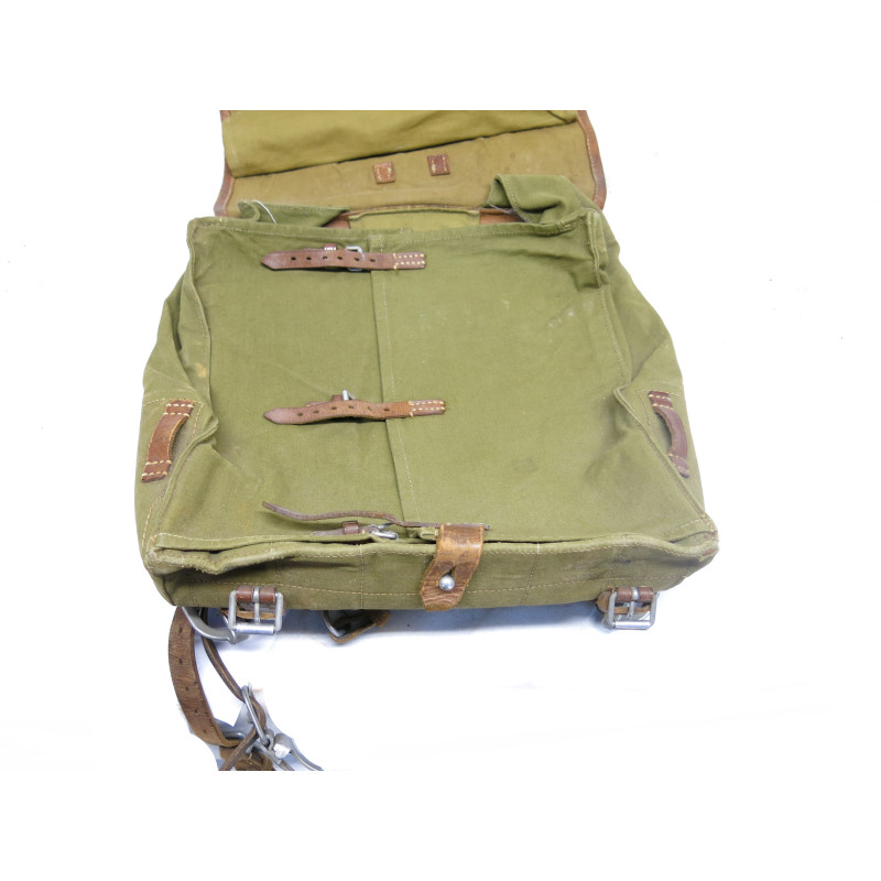 Sac a dos poil de vache Allemand daté 1936   ref  1050