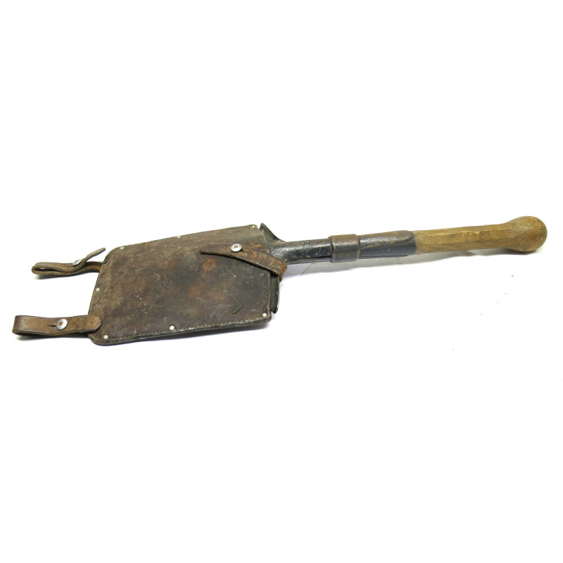 Pelle droite Suisse 1943 avec etui cuir ref 423