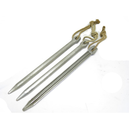 Lot de 3 piquets de tente Allemand aluminium  datés ref 321