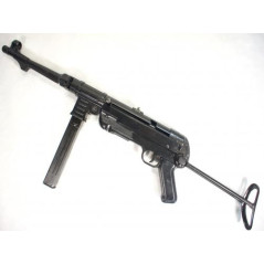 Pistolet mitrailleur Schmeisser MP.40. Denix vente libre      a majeur 