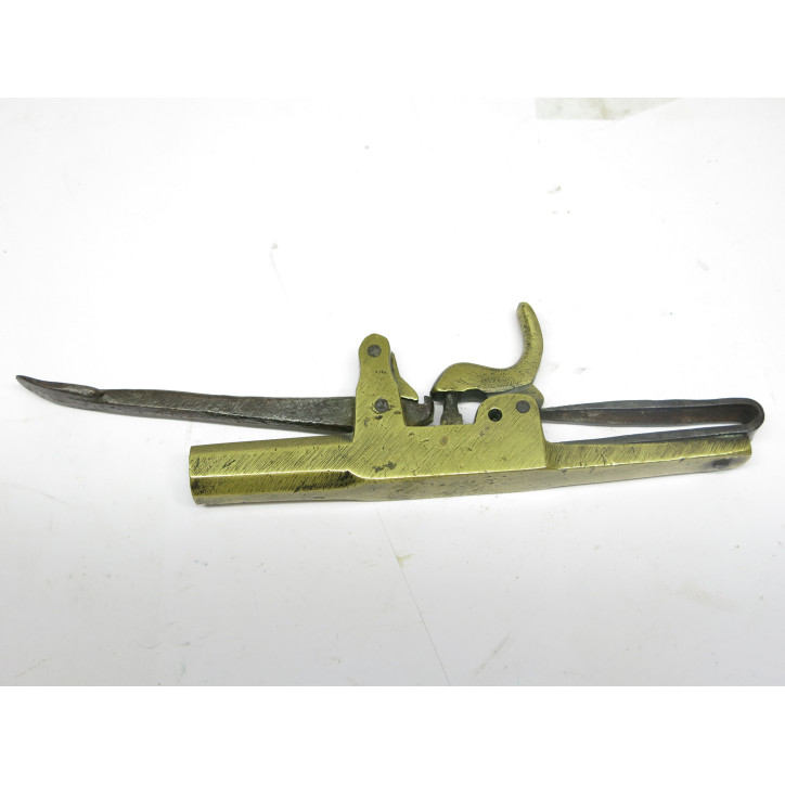 Piege a Taupe  ou d'alarme a percussion laiton ref 258 