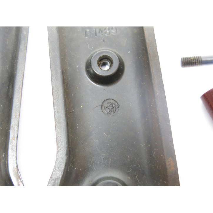 Grips original ww2  bakelite MP38 ou  MP40 brown color  ref 563