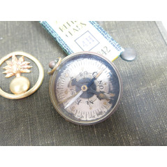 Porte carte liseur 1952 avec boussole et crayon ref 258