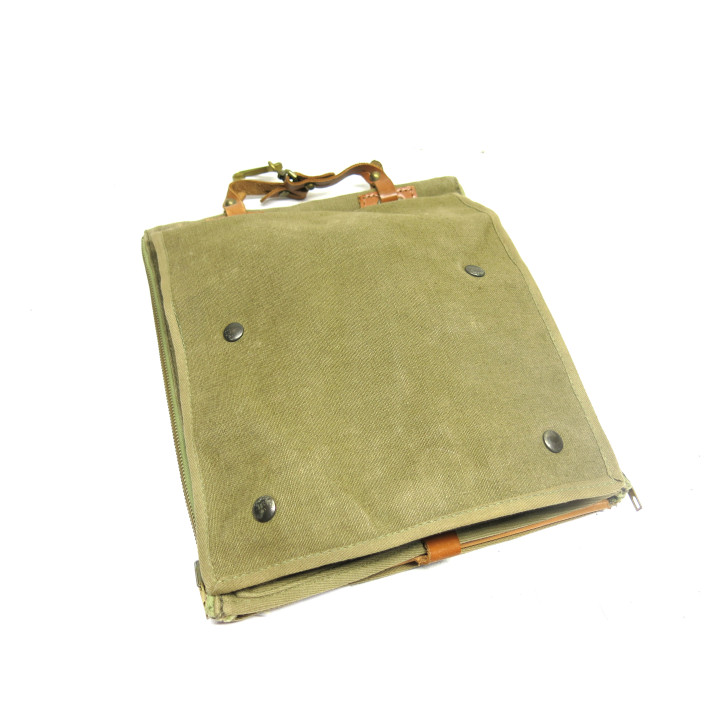 Porte carte liseur 1952 avec lampeTL et  regle  ref 850