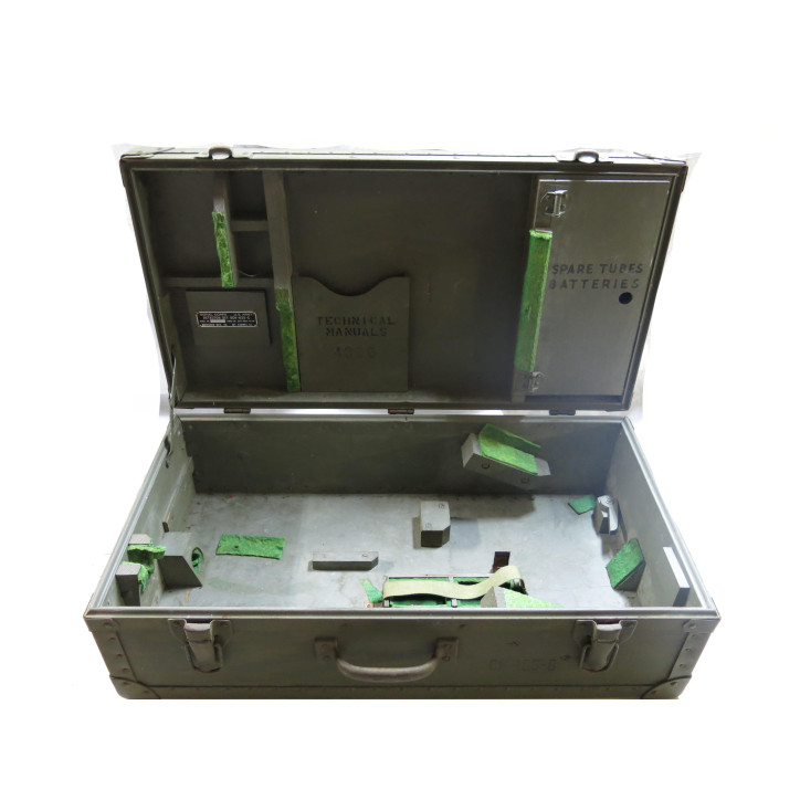 Boite vide de detecteur de mine SCR 625  US 1944 ref 945 