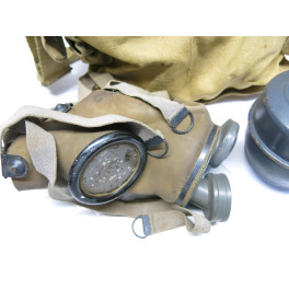 Masque a gaz Francais 1940 avec pochette  toile ref 180 