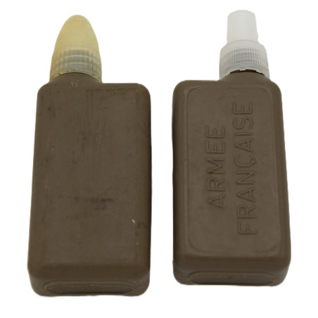 Huilier en plastique réglementaire de l'armée française pour Mat 49