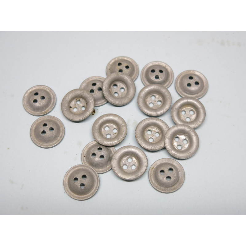 Lot de 17  boutons de poncho Allemand WH ref 63 