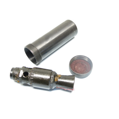 Container avec son cache flamme MG 34