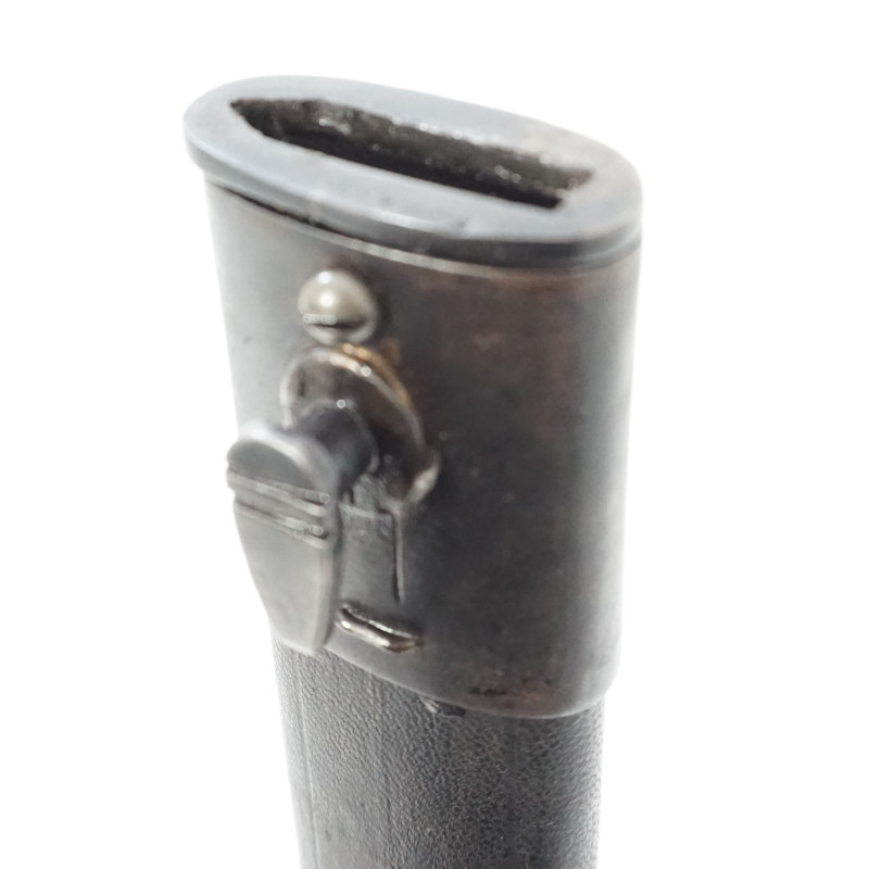 Baïonnette Mauser G98 à dent de scie avec fourreau cuir Baïonnette Mauser G98 à dent de scie avec fourreau cuir