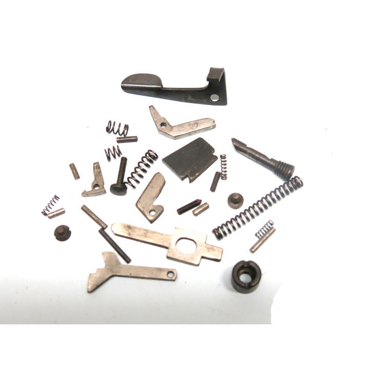 Lot de pieces pistolet Drulov 70