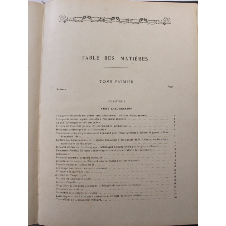 Livre Histoire Illustrée de la guerre du droit - 1914 - Tome 1