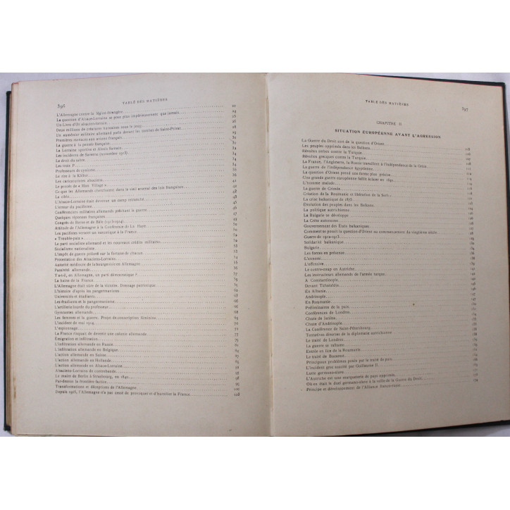 Livre Histoire Illustrée de la guerre du droit - 1914 - Tome 1