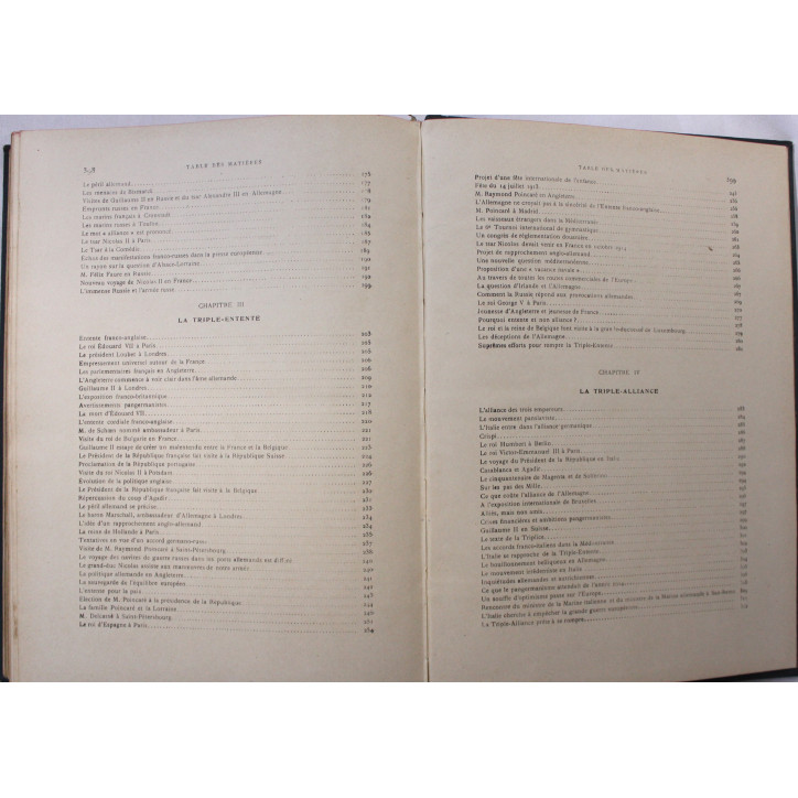 Livre Histoire Illustrée de la guerre du droit - 1914 - Tome 1