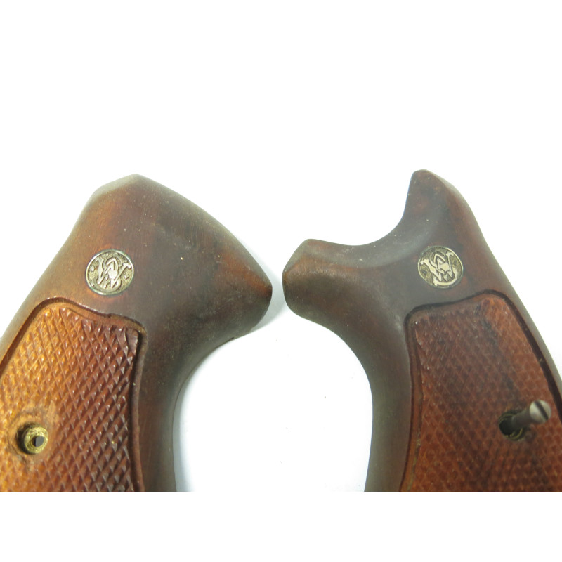 Paire de plaquettes bois  Smith et Wesson  modele K ref 33