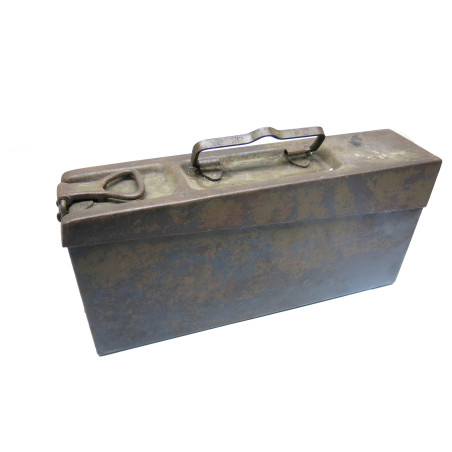 Boite a munitions acier MG 34/42  ref  102