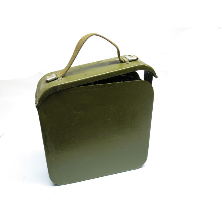 Caisse avec Huiliers mitrailleuse Maxim Russe