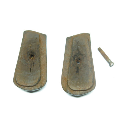 Plaquettes de crosse  originales  C96 BOLO ref 222