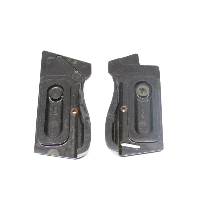 Plaquettes SIG P210 bakélite ref 558