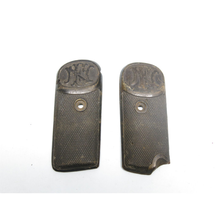 Plaquettes Bakélite  pistolet  FN 1910  Réf  258