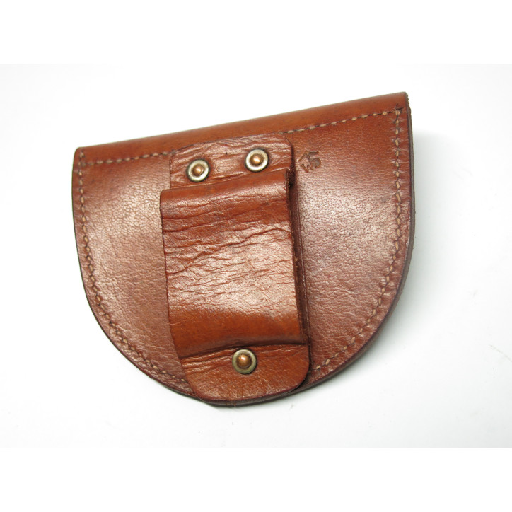Pouch cuir a munitions  revolver Webley 455 