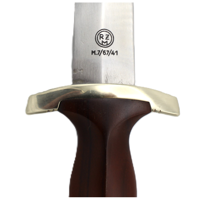 Coffret de présentation et sa dague d'honneur SA 1941 RZM Coffret de présentation et sa dague d'honneur SA 1941 RZM