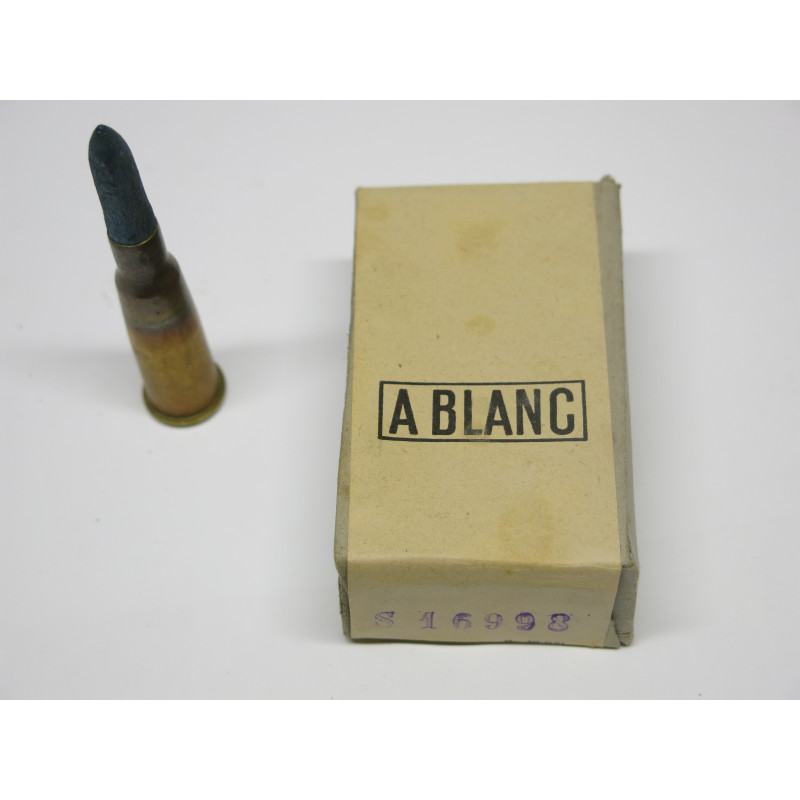 Boite avec 8 cartouches Lebel a blanc balle bois 1938 categorie C 