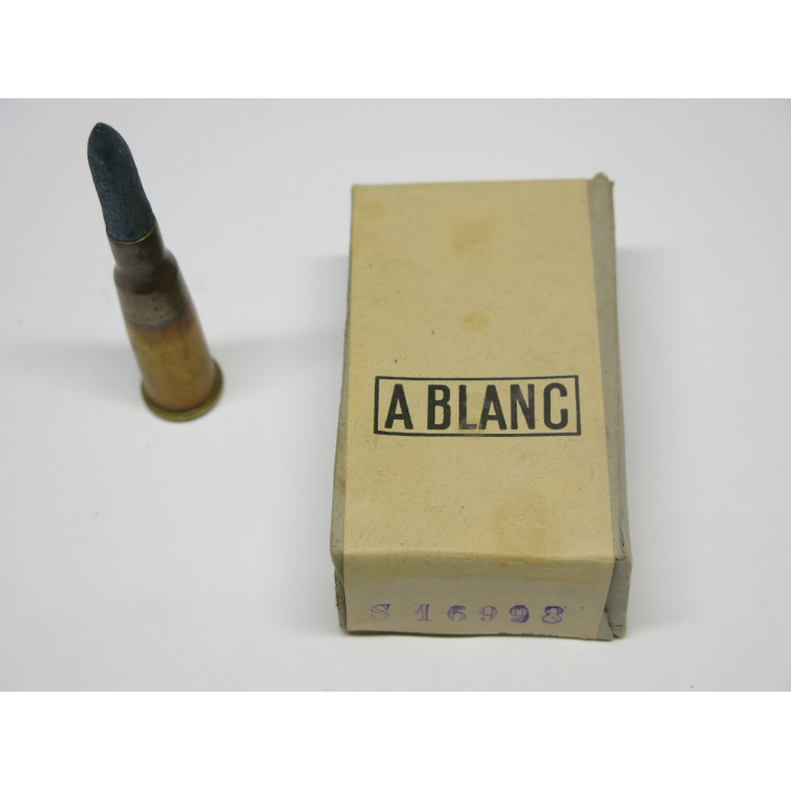 Boite avec 8 cartouches Lebel a blanc balle bois 1938 categorie C 