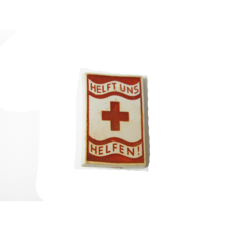 Insigne  Allemand Helft Uns Helfen! German Red Cross    ref 100     box 216