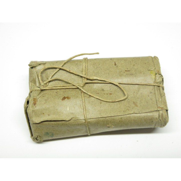 Paquet de cartouches 8 mm Lebel 1933  ref 55 box 213 catégorie C