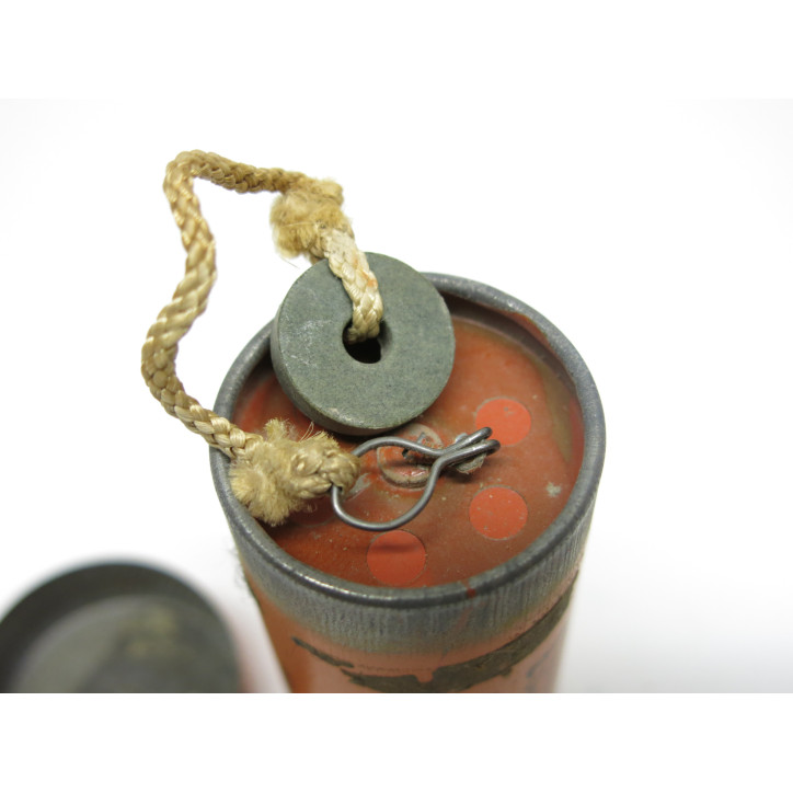 Rare pot fumigène Allemand 1943 orange  réf 236 box 232