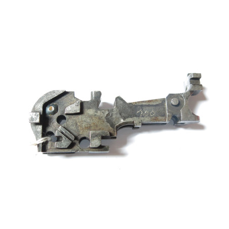 Corps platine nu pistolet C96 Mauser mod 712   réf 100