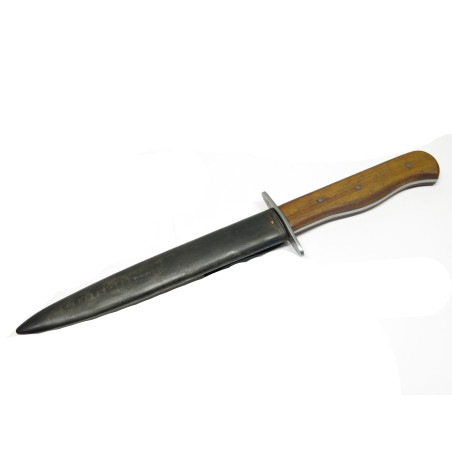 Poignard de botte Allemand avec fourreau a clips  ww2 ref 239