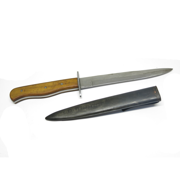 Poignard de botte Allemand avec fourreau a clips  ww2 para waffen ref 239