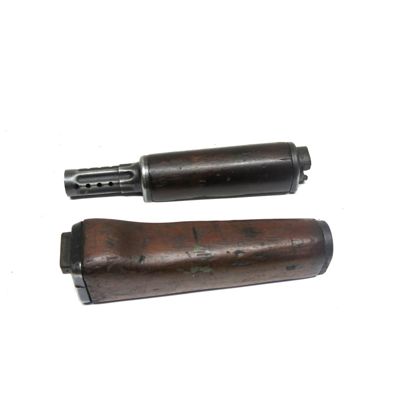 Tube de gaz et garde main bas pour AK 47 ref 450    box 248