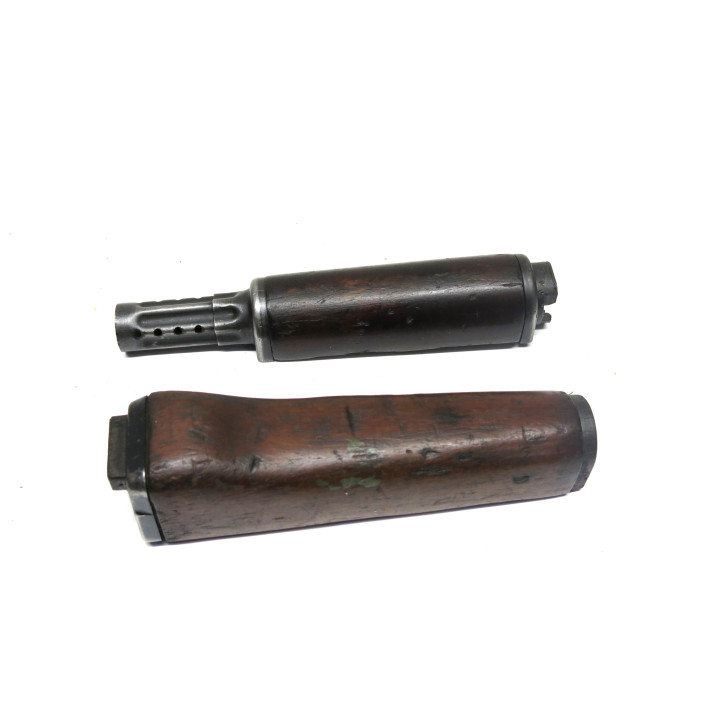 Tube de gaz et garde main bas pour AK 47 ref 450    box 248
