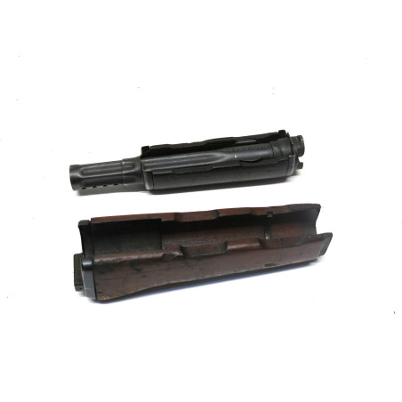 Tube de gaz et garde main bas pour AK 47 ref 450    box 248