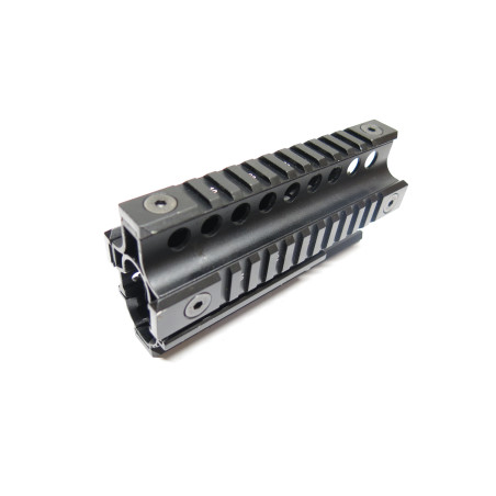 Garde main tactical AK 47 ref 100     box 245