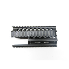 Garde main tactical AK 47 ref 200     box 245