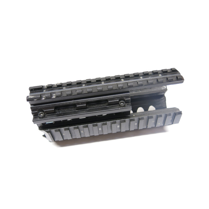Garde main tactical AK 47 ref 200     box 245