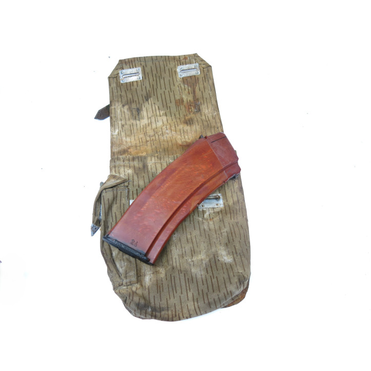 Porte chargeur camo AK 47 ou AK 74  ref 698     box 240