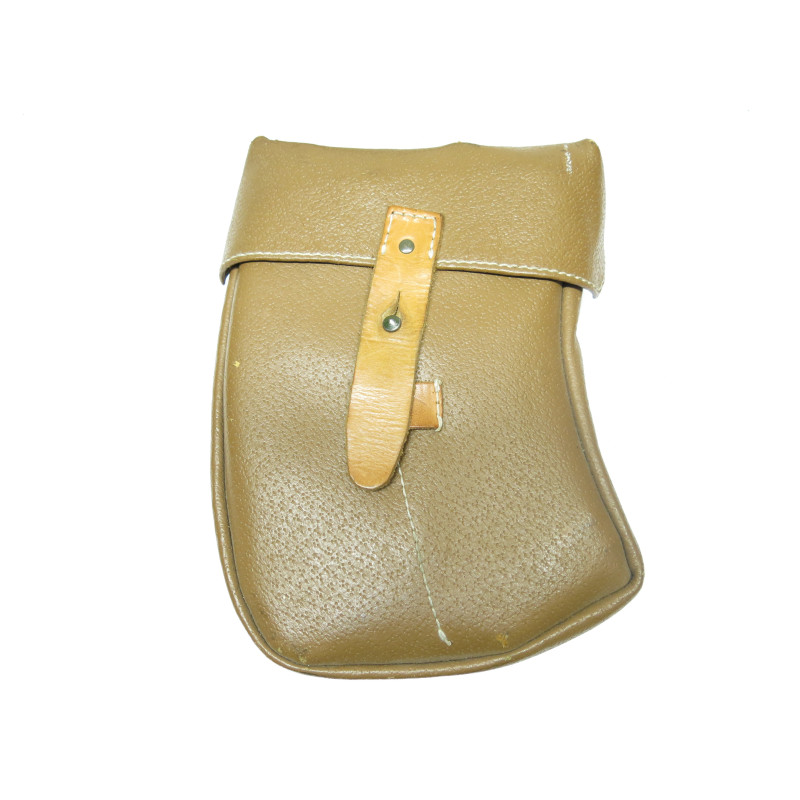 Porte chargeur cuir AK 47  ref  789