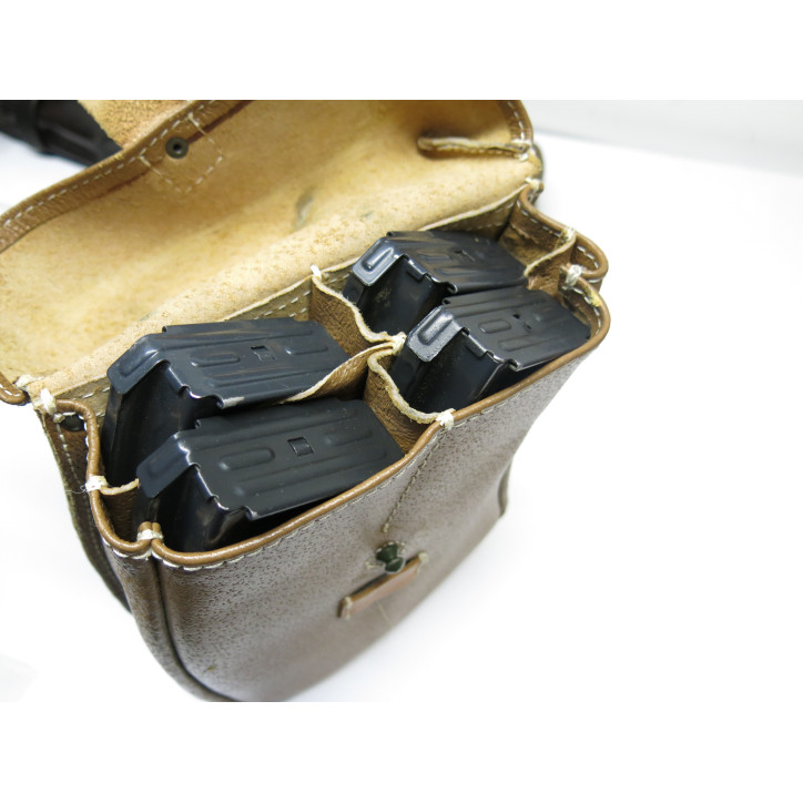 Porte chargeur cuir AK 47  ref  789