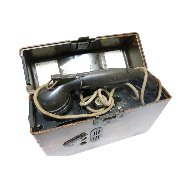Téléphone de campagne Allemand 39/45   Photo contractuelle   ref 159