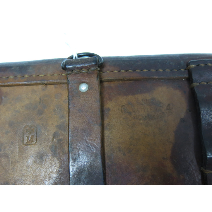 Porte chargeur cuir  Suisse K31 ref 40   fabrication  JAK Kuenz