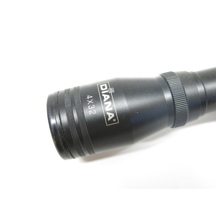 Lunette 4X32 RAIL 11mm DIANA  ref 478           box 276