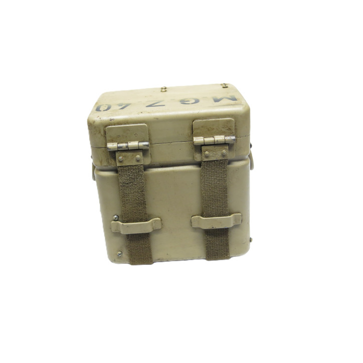 Boite pour lunette MG 34 /42   ref 357
