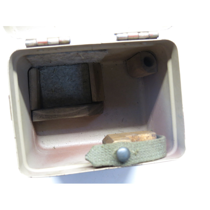 Boite pour lunette MG 34 /42   ref 357